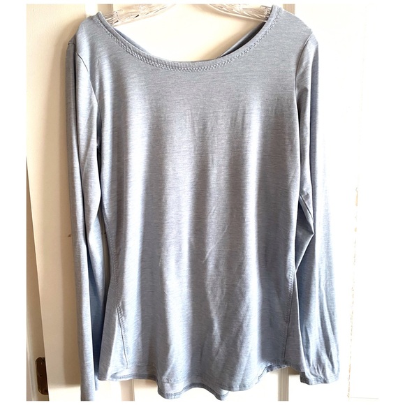 Athleta Flexlight Open Back Shirt! - Picture 4 of 11